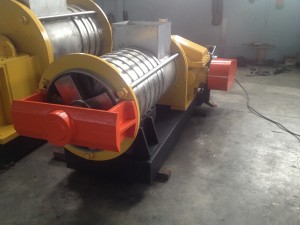 YR600